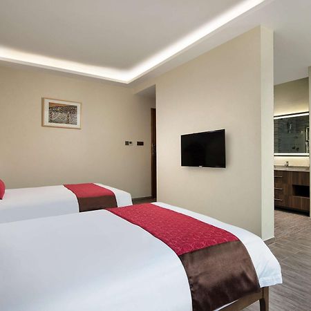 Ramada Encore By Wyndham Shanghai Pudong Airport Екстериор снимка